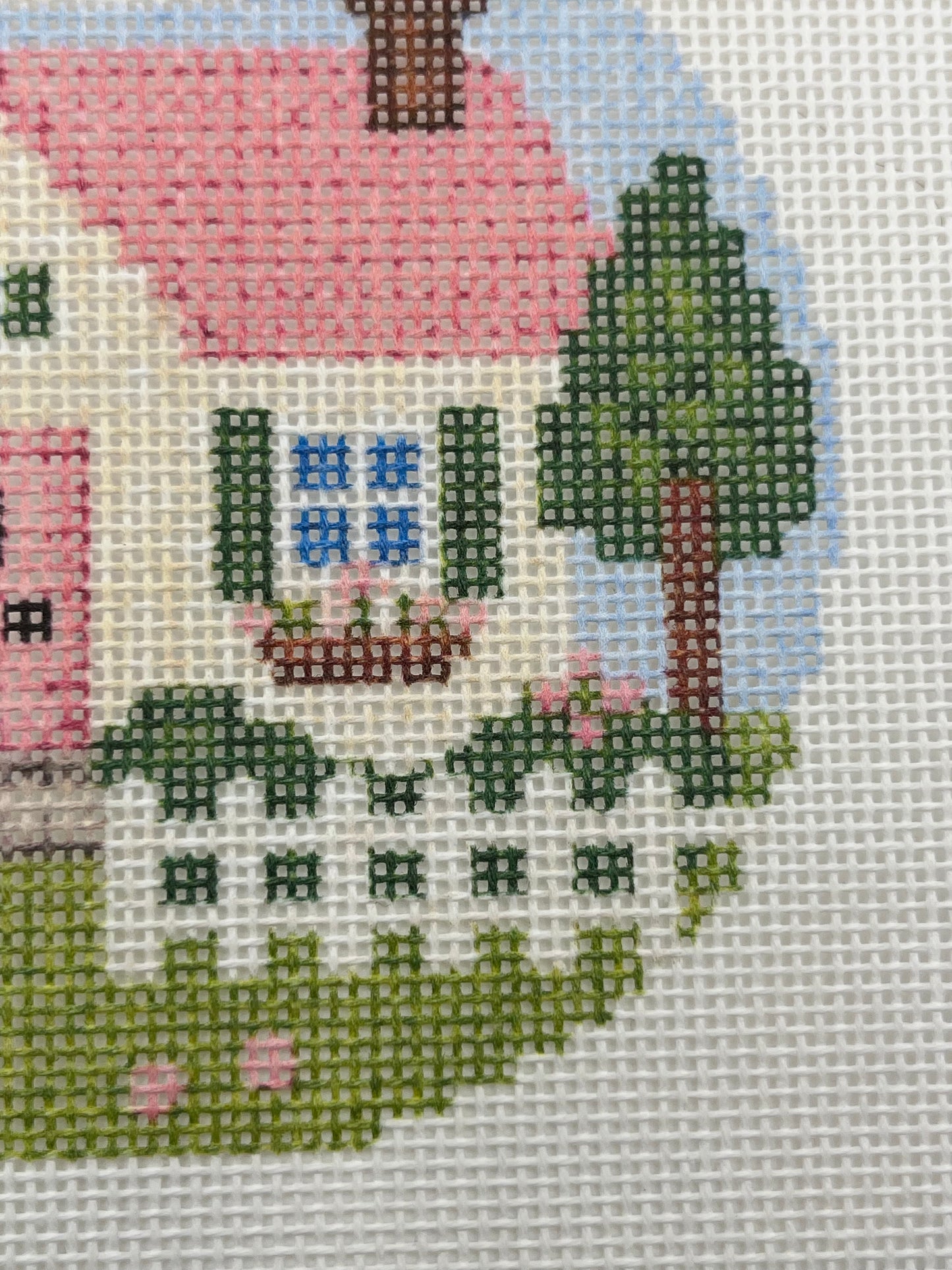 Cozy Cottage - Happy Farm Collection - 4 inch Round - 18 mesh - 6 x 6 - Needlepoint Canvas