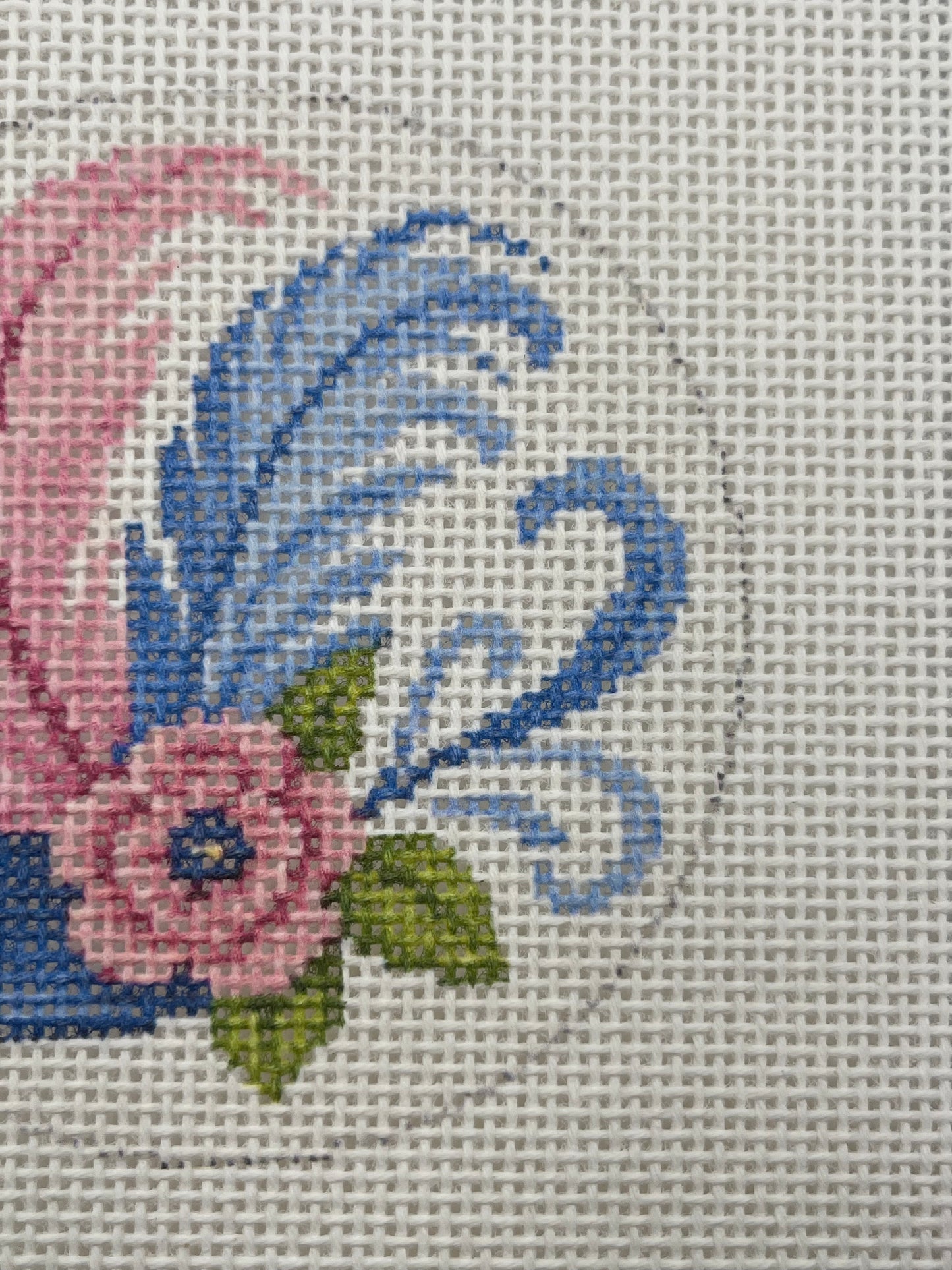 Fascinator - Feather Hat - 13 mesh - 4 inch Round - 7 x 7 - Needlepoint Canvas