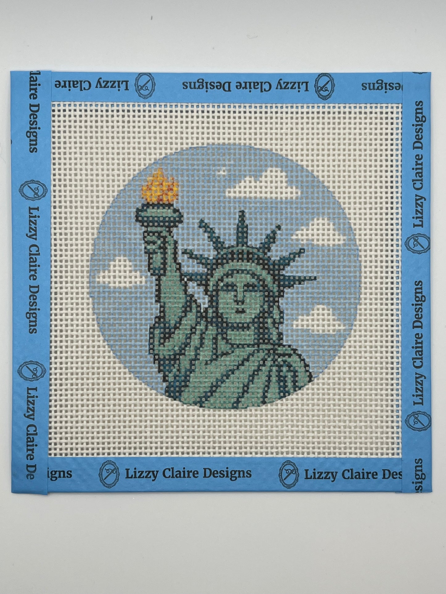 Statue of Liberty - 13 mesh - 4 inch Round - 6 x 6 - Needlepoint Canvas