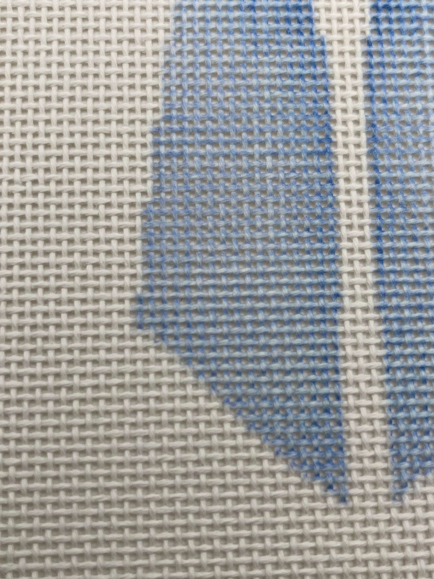 Blue Wreath Sash - 13 mesh - 7 x 7 - Needlepoint Canvas
