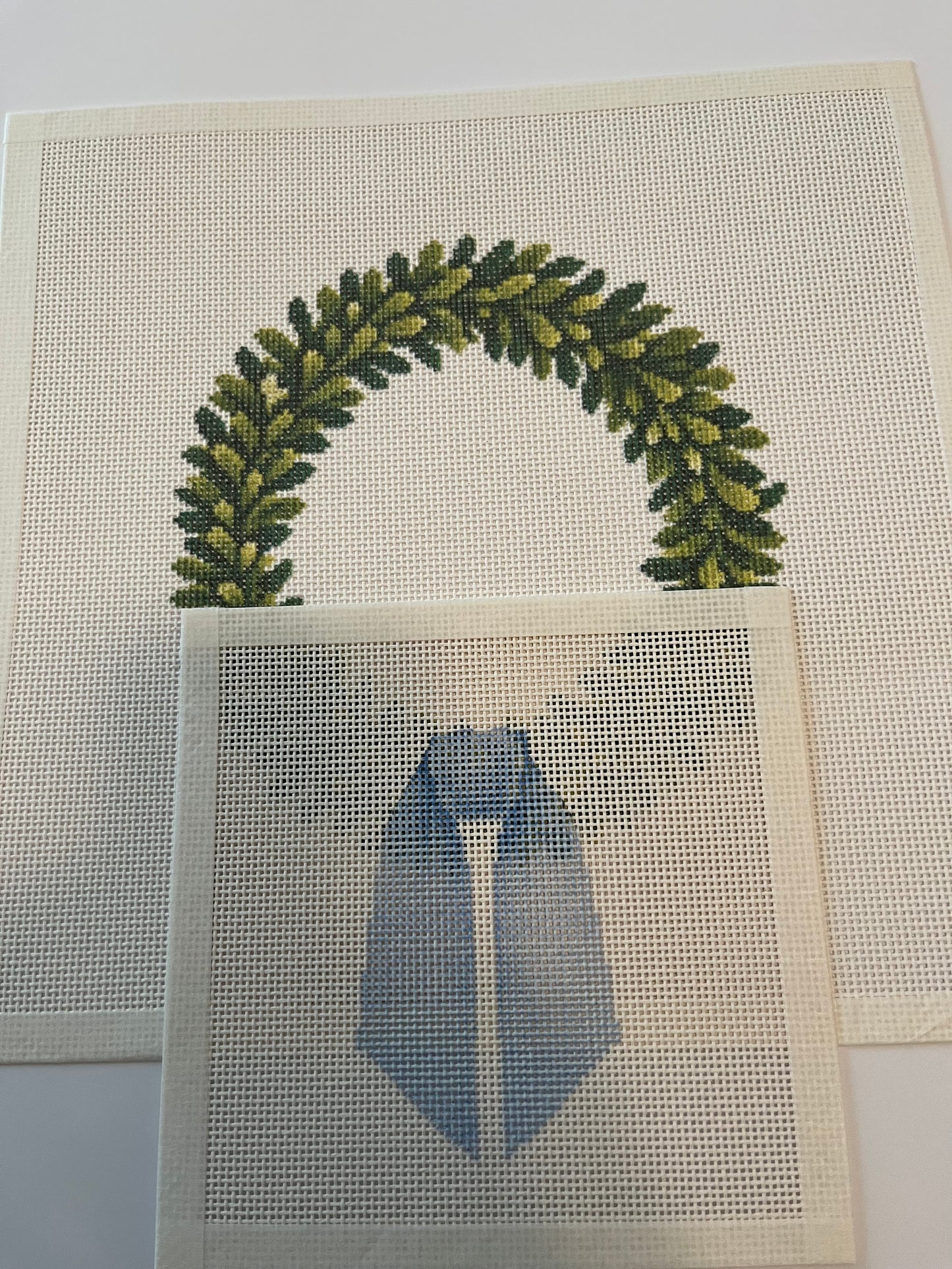 Blue Wreath Sash - 13 mesh - 7 x 7 - Needlepoint Canvas