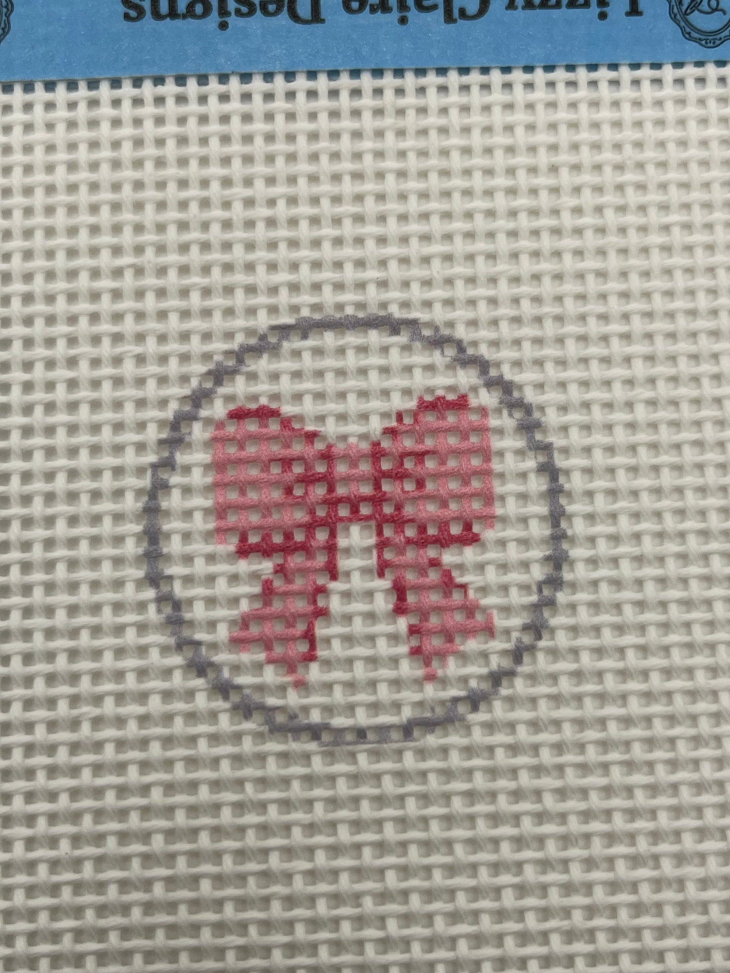 Mini Bow Round - 13 mesh - 4 x 4 - Needlepoint Canvas