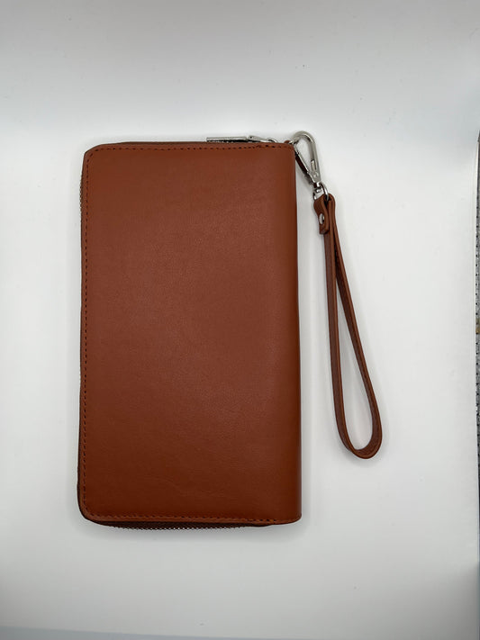 Needlepoint Self-Finishing Wristlet Wallet - Brown