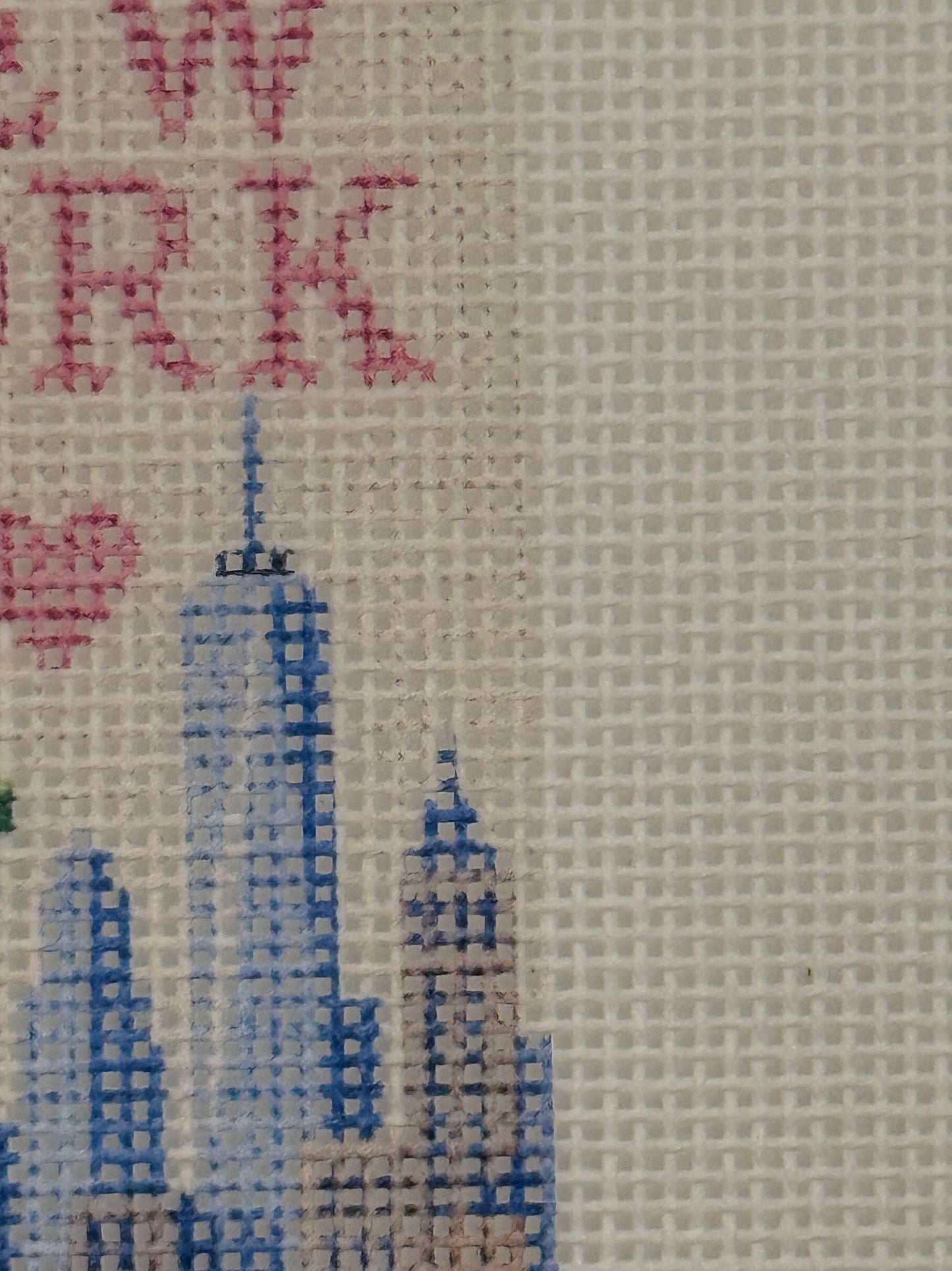 New York - Luggage Tag Sized - 18 Mesh - 6 x 6 - Needlepoint Canvas