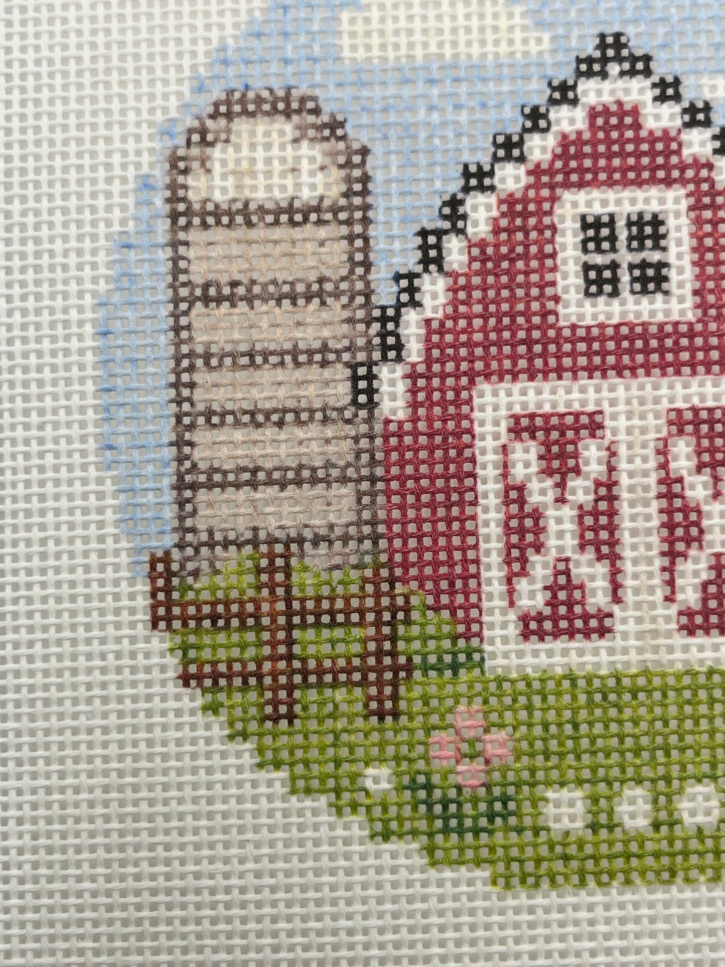Red Barn - Happy Farm Collection - 4 inch Round - 18 mesh - 6 x 6 - Needlepoint Canvas
